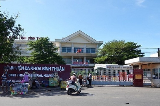 Bình Thuận: 50 du khách phải nhập viện do nghi ngộ độc thực phẩm