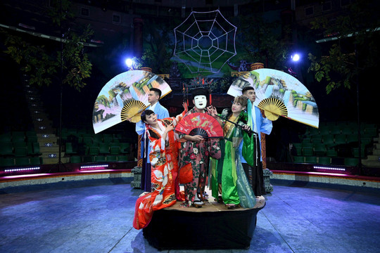 Lần đầu tiên khán giả nhí thưởng thức ảo thuật Nhật Bản kết hợp cùng xiếc Việt Nam