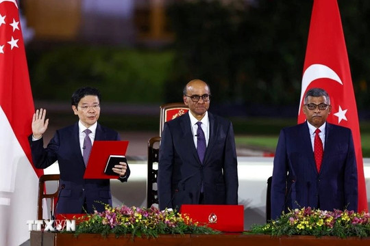Thủ tướng Phạm Minh Chính gửi thư chúc mừng Thủ tướng Cộng hòa Singapore