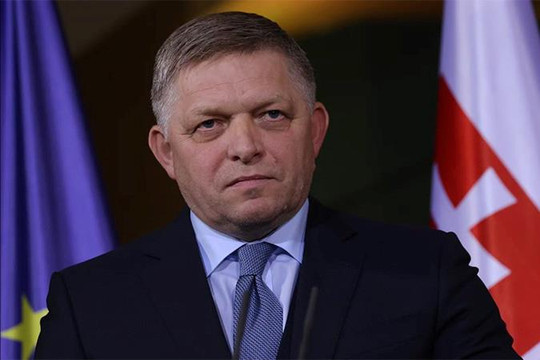 Con đường chính trị của Thủ tướng Slovakia vừa bị bắn trọng thương