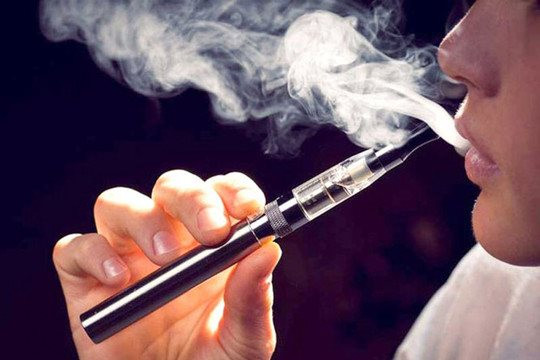 Hành lang pháp lý cho thuốc lá thế hệ mới