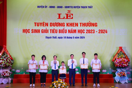 Thạch Thất tuyên dương, khen thưởng 501 học sinh tiêu biểu năm học 2023-2024