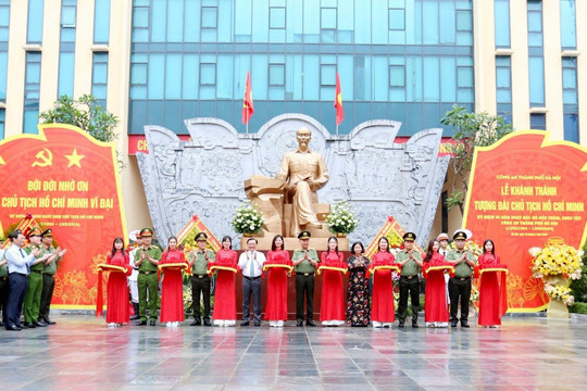 Khánh thành tượng đài Chủ tịch Hồ Chí Minh và Trung tâm Thông tin chỉ huy Công an thành phố Hà Nội
