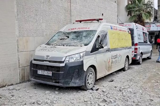 Israel bao vây bệnh viện ở Bắc Gaza