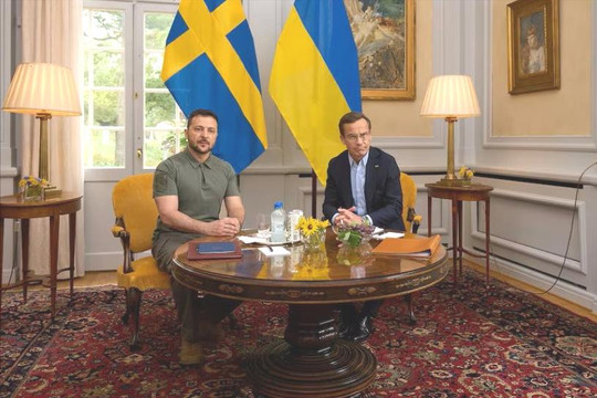 Thụy Điển viện trợ 7 tỷ USD cho Ukraine