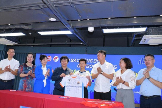 9 đội bóng tham dự Giải Bóng đá U15 các dân tộc thiểu số tỉnh Điện Biên - Cúp HIUP 2024