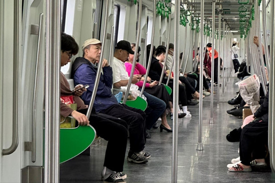Hành khách đi tàu đường sắt Cát Linh - Hà Đông ngày càng tăng