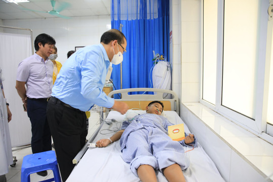 Ủy ban Trung ương MTTQ Việt Nam hỗ trợ nạn nhân vụ cháy tại Trung Kính