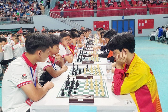 Gần 1.300 kỳ thủ thi đấu ở giải cờ vua trẻ quốc gia tranh cúp Doppelherz
