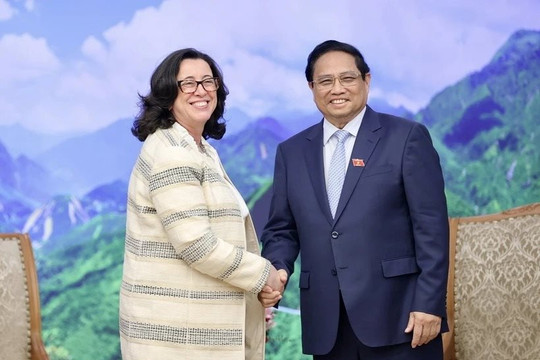 Thủ tướng Phạm Minh Chính tiếp Phó Chủ tịch Ngân hàng Thế giới Manuela V. Ferro