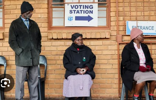 Nam Phi tiến hành cuộc bầu cử quan trọng nhất trong vòng 30 năm