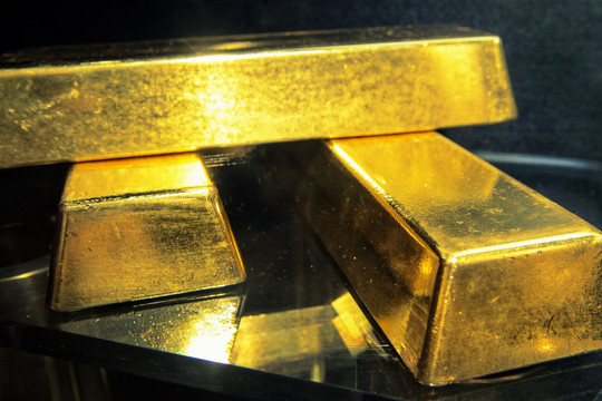 Đồng USD giảm đẩy giá vàng tăng cao