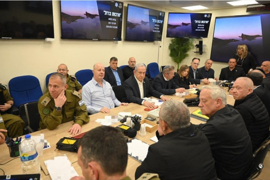 Thành viên nội các chiến tranh của Israel kêu gọi bầu cử sớm