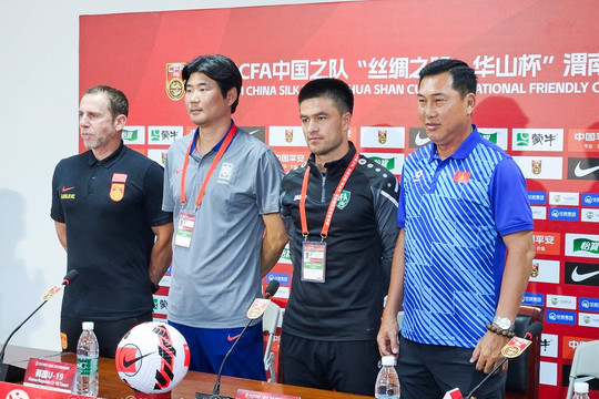 HLV Hứa Hiền Vinh tin tưởng U19 Việt Nam có màn thể hiện tốt tại Giải bóng đá U19 quốc tế