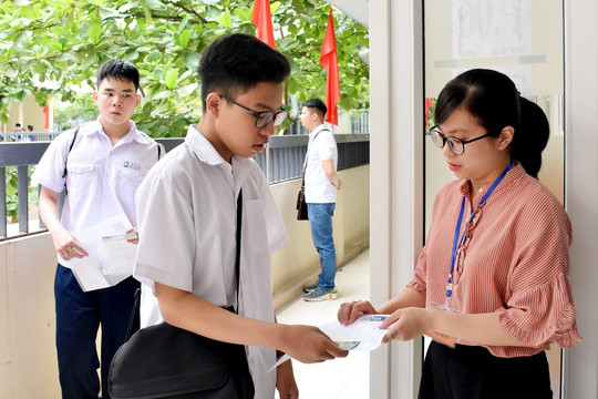 Thí sinh làm gì nếu quên giấy tờ khi dự thi lớp 10 tại Hà Nội?