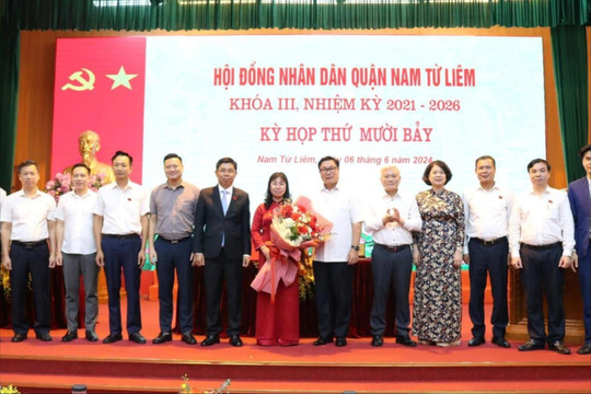 Bà Đỗ Thị Thúy Hà được bầu giữ chức Phó Chủ tịch UBND quận Nam Từ Liêm