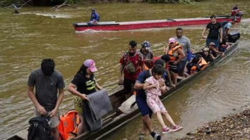 Panama: Số lượng người di cư băng qua rừng Darien Gap ngày càng tăng