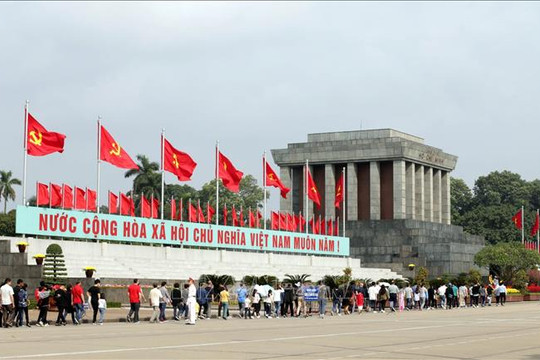 Tạm ngừng tổ chức lễ viếng Chủ tịch Hồ Chí Minh để tu bổ Lăng từ ngày 10-6