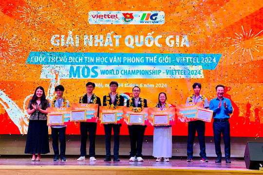 Vinh danh 6 tài năng tin học trẻ Việt Nam