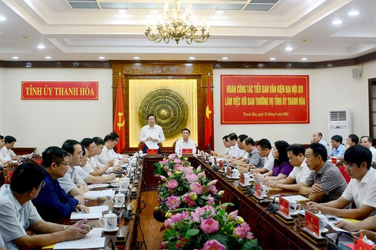 Đoàn khảo sát Tiểu ban Văn kiện Đại hội XIV của Đảng làm việc tại Thanh Hóa