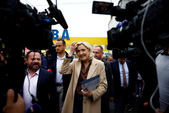 Bắt đầu c hiến dịch vận động tranh cử ở Pháp