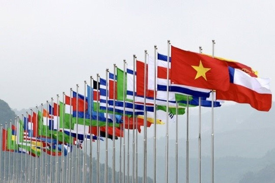 Bảo vệ tính đúng đắn, chính nghĩa của trường phái ngoại giao “Cây tre Việt Nam”