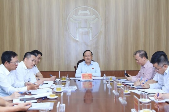 Chủ tịch HĐND Thành phố Nguyễn Ngọc Tuấn tiếp công dân theo vụ việc