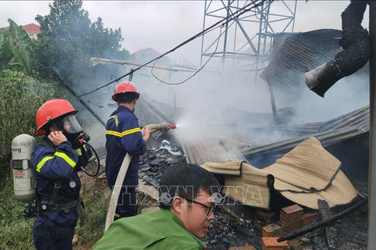 Cháy nhà ở Lâm Đồng, 3 cháu nhỏ trong một gia đình tử vong