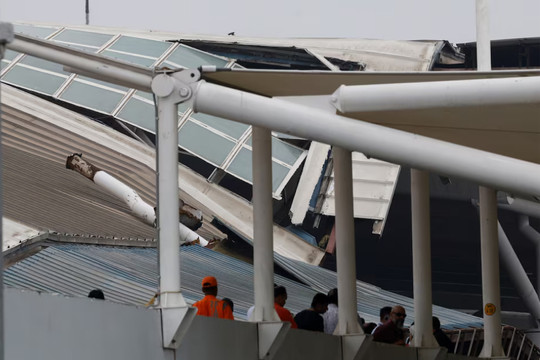Ấn Độ: Sập mái che tại sân bay khiến 1 người thiệt mạng, nhiều chuyến bay bị hủy