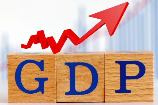 6 tháng năm 2024, GDP của cả nước tăng 6,42%