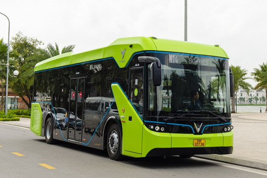Hà Nội xây dựng 3 kịch bản chuyển đổi xe buýt năng lượng sạch