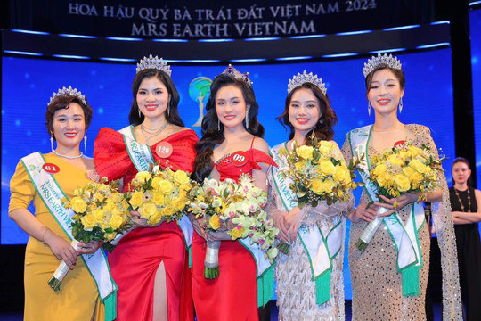 Người đẹp Hà Nội Vũ Thị Hoa đăng quang Hoa hậu Quý bà trái đất Việt Nam 2024