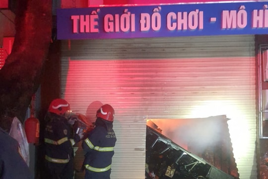Kịp thời cứu cụ bà 92 tuổi thoát nạn trong đám cháy sáng 3/7
