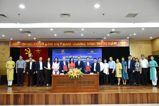 Vietnam Airlines sẽ hỗ trợ đại biểu kiều bào tham dự Hội nghị người Việt Nam ở nước ngoài toàn thế giới