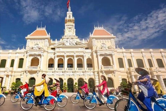 Doanh thu du lịch TP Hồ Chí Minh 6 tháng ước đạt gần 93.000 tỷ đồng