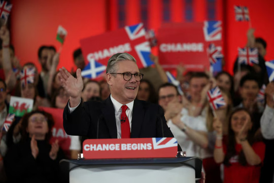Lãnh đạo Công đảng tuyên bố bắt đầu sứ mệnh đổi mới nước Anh