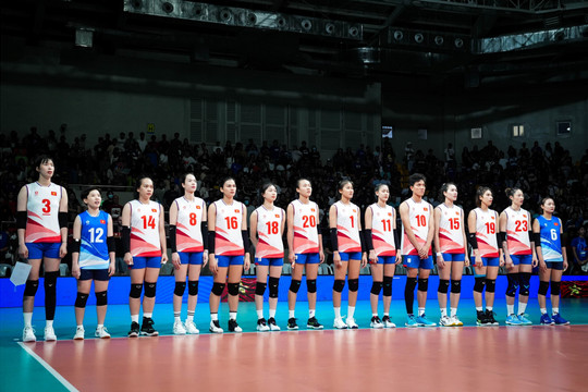 Thắng đậm Philippines, tuyển bóng chuyền nữ Việt Nam vào bán kết FIVB Challenger Cup