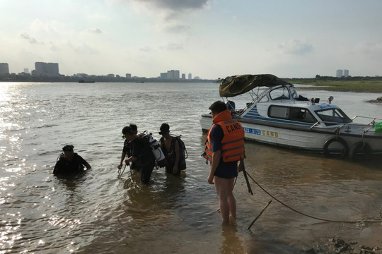 Tập huấn công tác cứu nạn, cứu hộ dưới nước