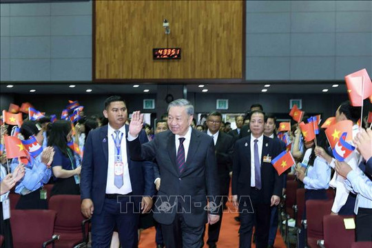 Chủ tịch nước Tô Lâm thăm Đại học Tổng hợp Hoàng gia Phnom Penh