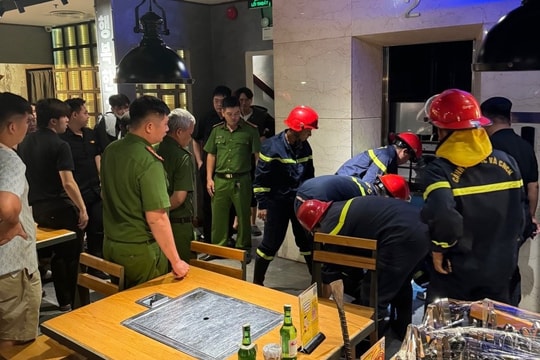 Công an TP Hồ Chí Minh cứu 9 người kẹt trong thang máy