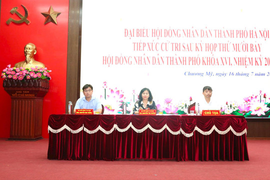 Phó Bí thư Thường trực Thành ủy Nguyễn Thị Tuyến tiếp xúc cử tri huyện Chương Mỹ