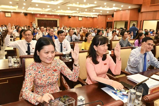HĐND thành phố Hồ Chí Minh thông qua 38 nghị quyết quan trọng