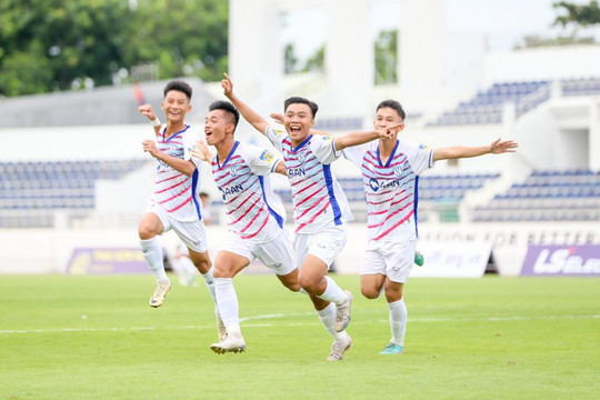 Đội Hà Nội và PVF vào bán kết giải bóng đá U17 Quốc gia