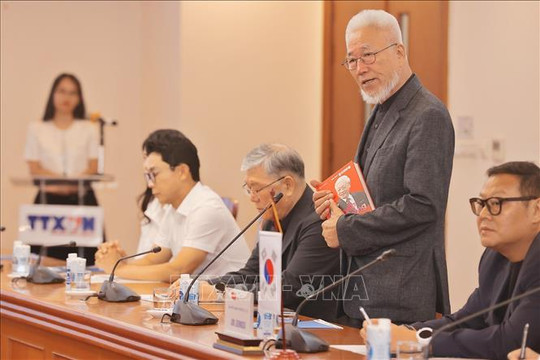 Chia sẻ của nhà văn Hàn Quốc đầu tiên viết sách về Tổng Bí thư Nguyễn Phú Trọng
