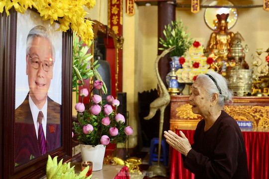Tăng ni, Phật tử tưởng niệm Tổng Bí thư Nguyễn Phú Trọng
