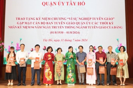 Quận Tây Hồ phát huy sức mạnh của hệ thống chính trị trong công tác tư tưởng