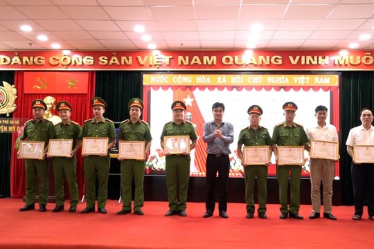 Huyện Mỹ Đức tuyên dương tập thể, cá nhân có thành tích trong Hội thi về phòng cháy, chữa cháy