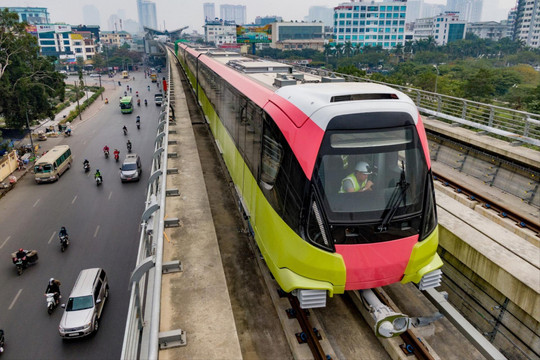 Đề xuất vận hành thương mại đoạn trên cao tuyến đường sắt đô thị Nhổn - ga Hà Nội ngày 9-8