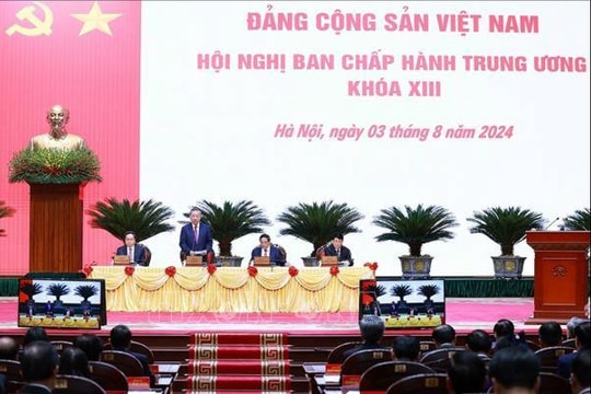 Khai mạc Hội nghị Ban Chấp hành Trung ương khóa XIII