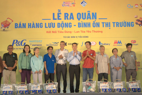 Bán hàng bình ổn giá “Kết nối tiêu dùng - Lan tỏa yêu thương”